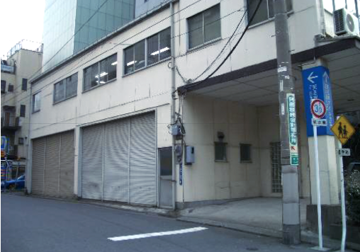 竣工前：旧山崎商店 - 北側