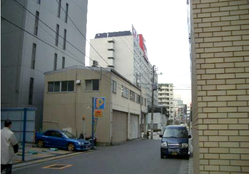 竣工前：旧山崎商店 - 東側